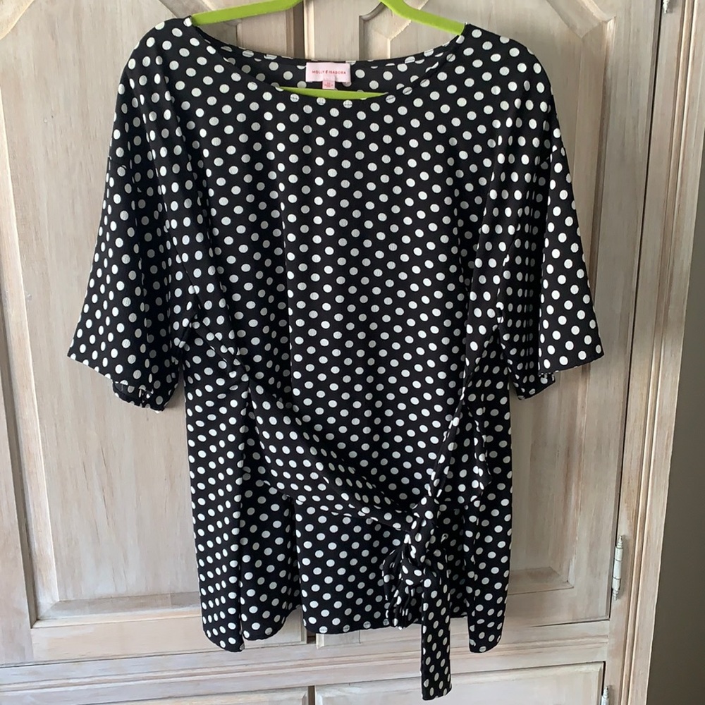 Size 1X Molly Isadora Polka Dot Tie blouse